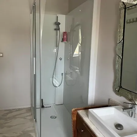 בית נופש Charmante Maison 7 Pers *